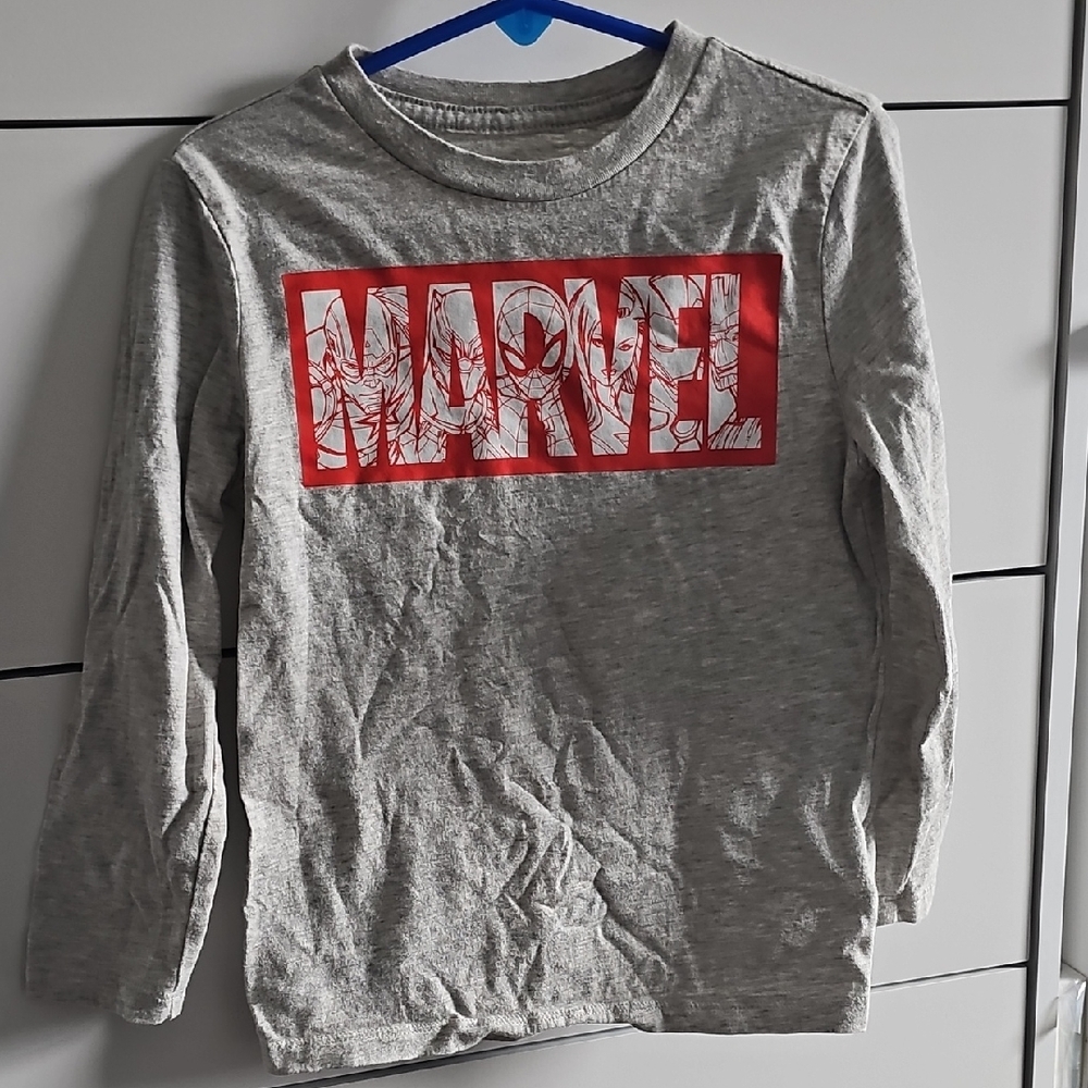 Amazon Essentials Kids Gray Long Sleeve Tee with Red Marvel Logo